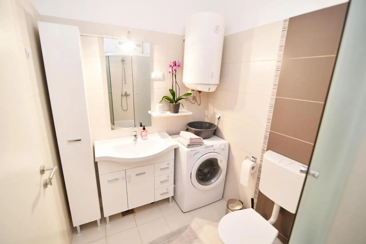 Violica Apartment Rijeka 0*,